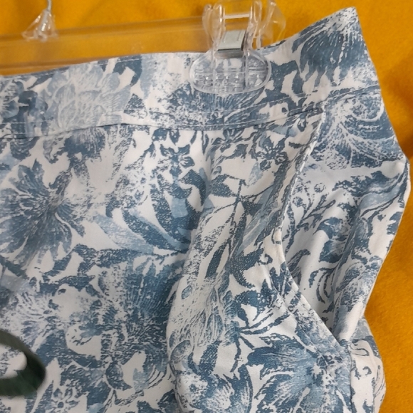 Floral Blue and White Skirt​ - Picture 14 of 14